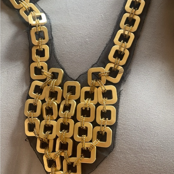 Necklaces - Picture 4 of 5